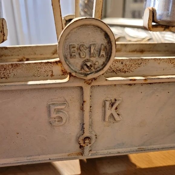 Antique ESKA 5k cast iron scale and brass weights. - Picture 13 of 16